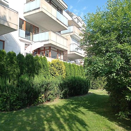 Mokotów, apartment with terrace, greenery&near the airport! Varsovia Exterior foto